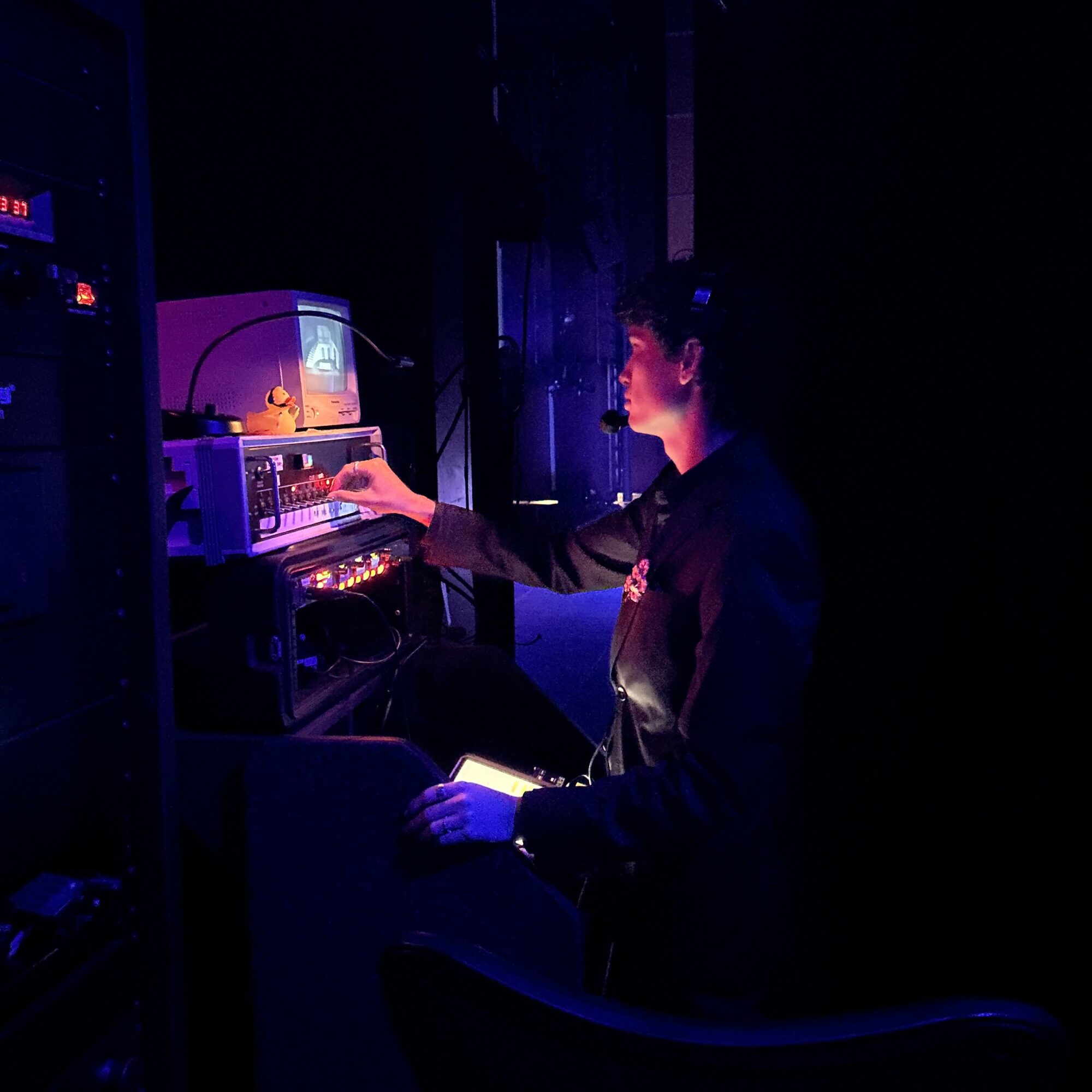 Photo of Jasper Gitlitz backstage